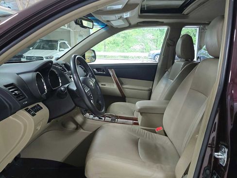 Used 2013 Toyota Highlander Limited AWD/4WD image 21