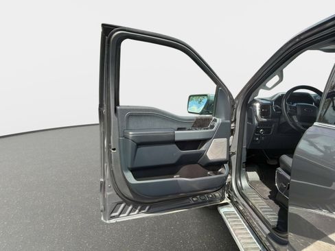 Used 2023 Ford F150 Lariat AWD/4WD image 35