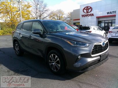 Certified 2021 Toyota Highlander XLE
