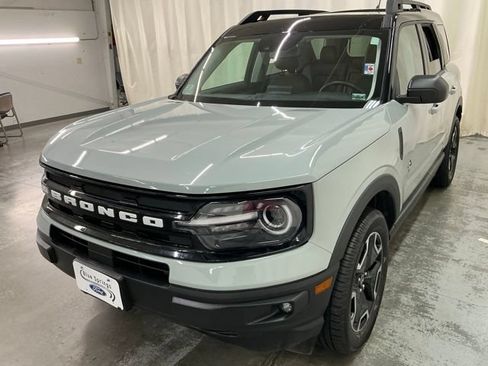 Used 2024 Ford Bronco Sport Outer Banks w/ Tech Package AWD/4WD image 9