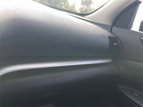 Used 2024 Mitsubishi Eclipse Cross SE image 17