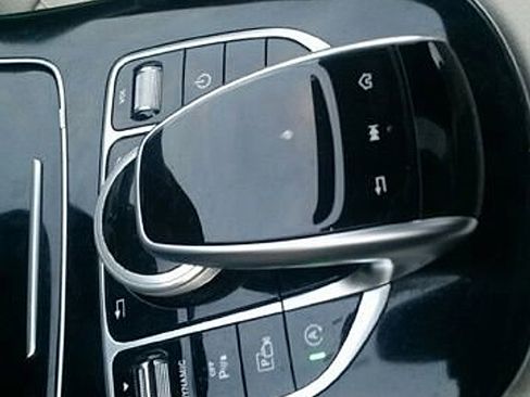 Used 2017 Mercedes-Benz E 300 4MATIC image 15