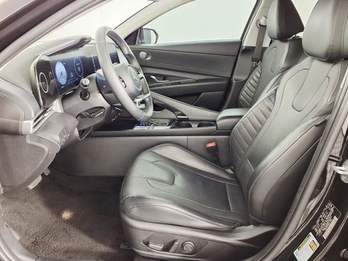 Certified 2023 Hyundai Elantra Limited w/ Cargo Package FWD image 17