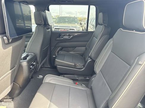 New 2026 GMC Yukon XL Elevation w/ Elevation Premium Package AWD/4WD image 23