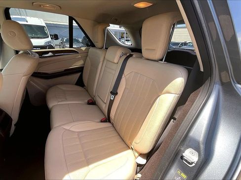 Used 2018 Mercedes-Benz GLE 350 4MATIC w/ Premium 1 Package image 31