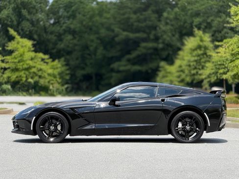 Used 2016 Chevrolet Corvette Stingray Coupe RWD image 9