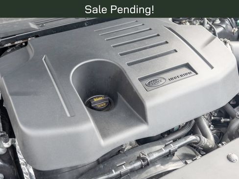 Certified 2024 Land Rover Defender 110 X-Dynamic SE AWD/4WD image 37