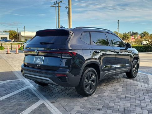 Used 2025 Volkswagen Taos S image 5