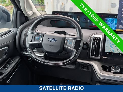 Certified 2025 Ford Expedition Platinum AWD/4WD image 21