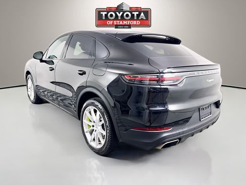 Used 2021 Porsche Cayenne E-Hybrid Coupe AWD/4WD image 5