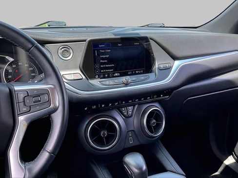 Used 2020 Chevrolet Blazer LT FWD image 7