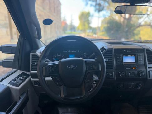 Used 2022 Ford F250 XL w/ Power Equipment Group image 21