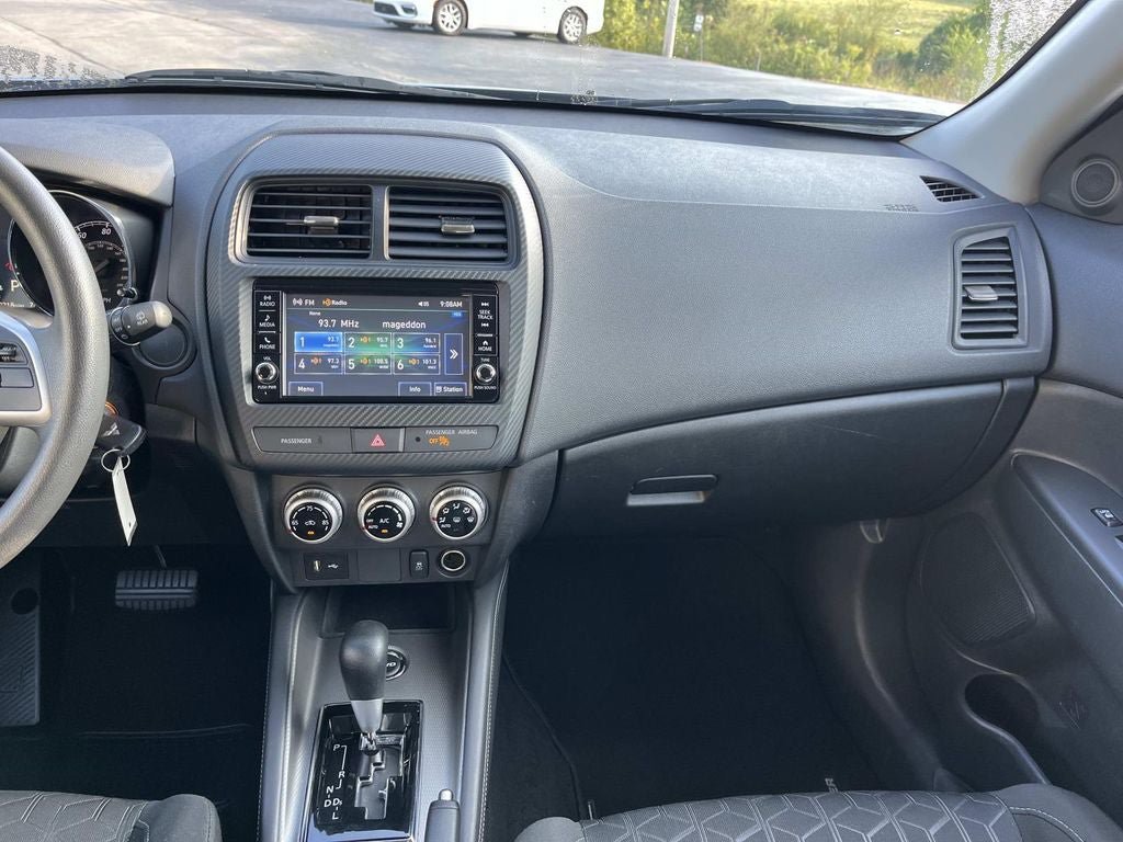 Used 2024 Mitsubishi Outlander Sport ES AWD/4WD image 11