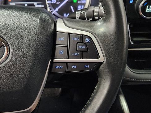 Used 2022 Toyota Highlander XLE FWD image 50