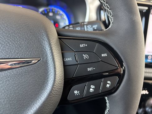 New 2026 Chrysler Pacifica Select w/ S Appearance Package FWD image 29