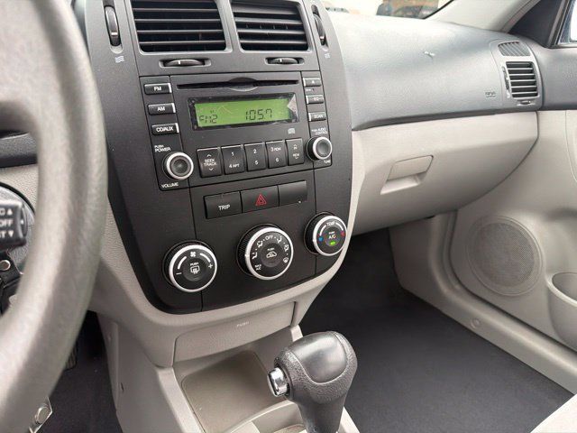 Used 2007 Kia Spectra EX FWD image 9