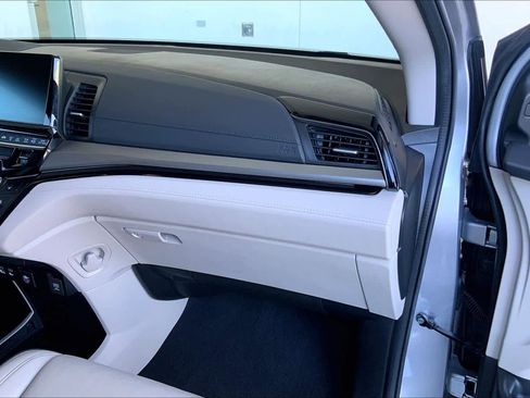 Used 2025 Honda Odyssey Touring image 18