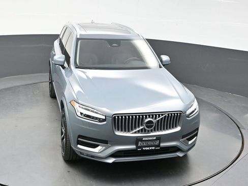 Used 2023 Volvo XC90 B6 Plus AWD/4WD image 33