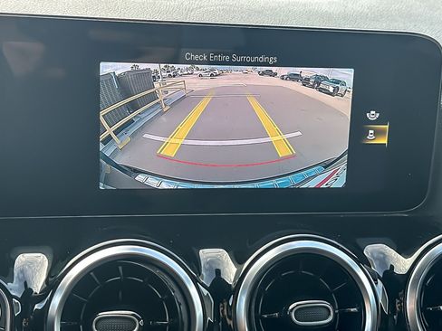 Used 2023 Mercedes-Benz GLA 250 image 18