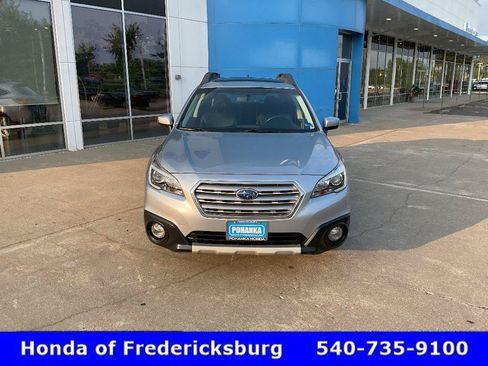 Used 2017 Subaru Outback 2.5i Limited AWD/4WD image 9