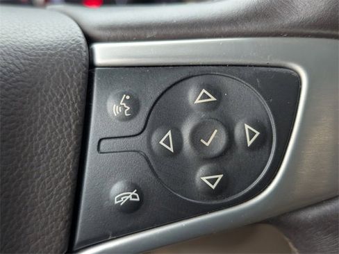 Used 2015 GMC Yukon XL SLT w/ HD Trailering Package image 28