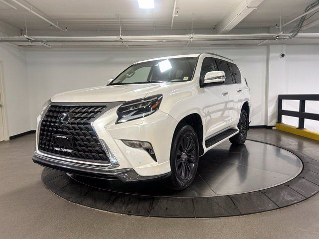 Used 2023 Lexus GX 460 Premium w/ Accessory Package AWD/4WD image 3