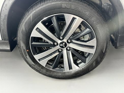 Used 2025 Mitsubishi Outlander Sport SE image 11