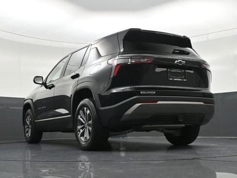 Used 2025 Chevrolet Equinox LT FWD image 27