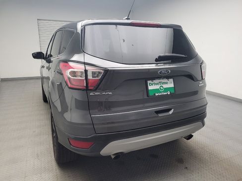 Used 2017 Ford Escape SE FWD image 6