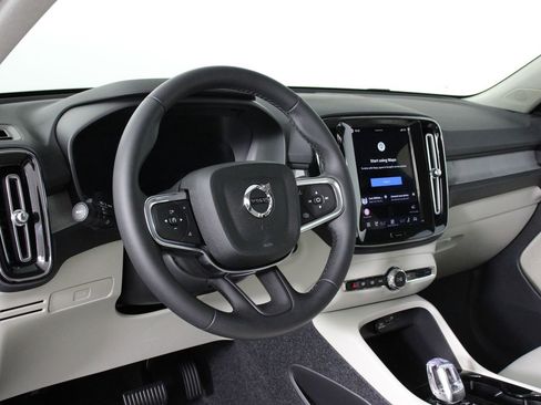 New 2026 Volvo XC40 B5 Plus w/ Protection Package Premier AWD/4WD image 8