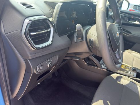 Certified 2024 Chevrolet TrailBlazer LS w/ LS Convenience Package FWD image 13