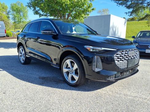 Used 2025 Audi Q5 Premium Plus AWD/4WD image 4