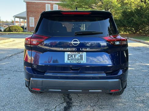 Certified 2025 Nissan Rogue SL image 5