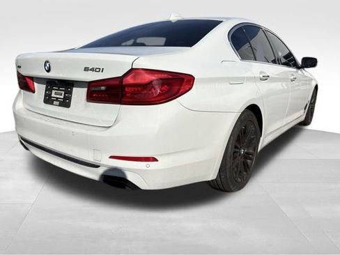 Used 2018 BMW 540i xDrive image 7