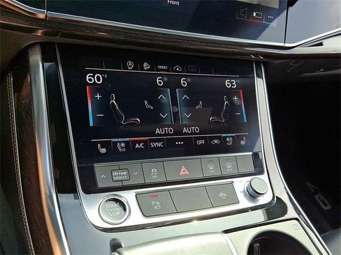 Certified 2025 Audi Q7 3.0T Premium Plus w/ Premium Plus Package AWD/4WD image 17