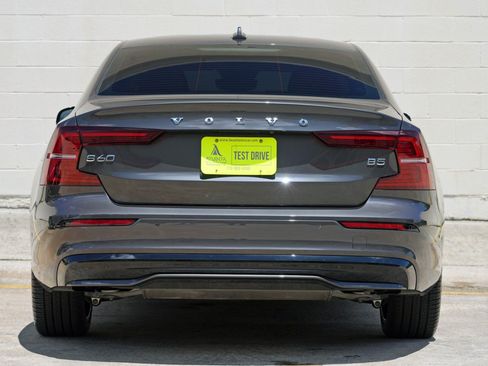 Used 2024 Volvo S60 B5 Plus w/ Climate Package FWD image 10