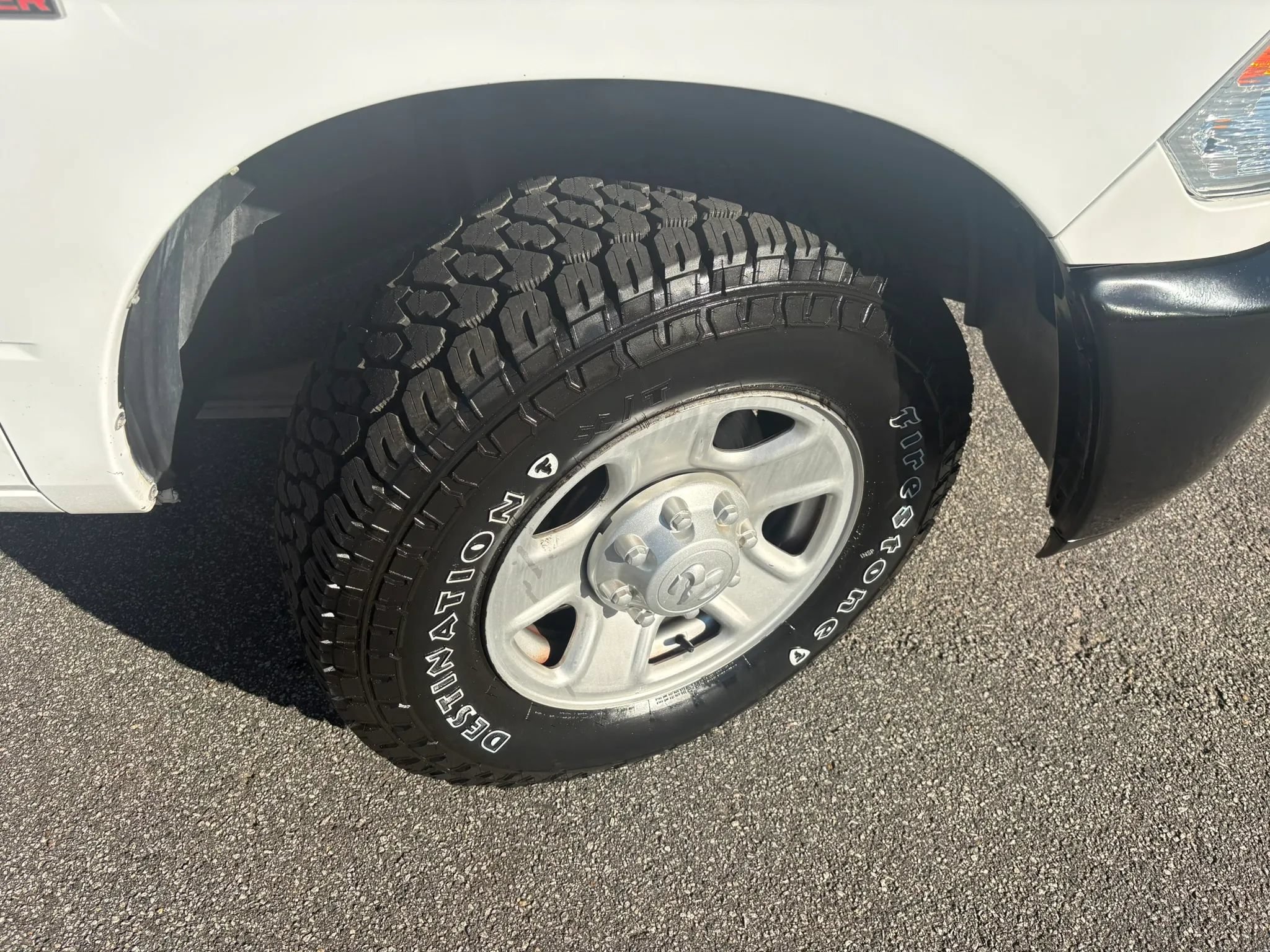 Used 2018 RAM 2500 Tradesman RWD image 20