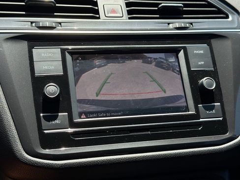 Used 2024 Volkswagen Tiguan S FWD image 9