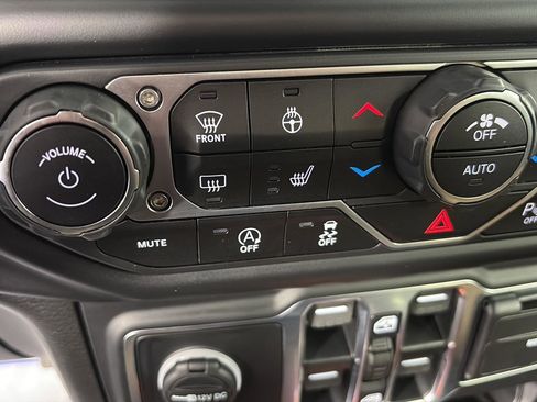 Used 2019 Jeep Wrangler Unlimited Rubicon image 36