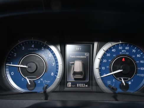 Used 2015 Toyota Sienna Limited image 15