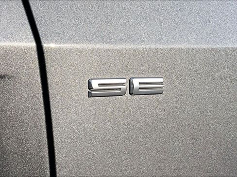 Used 2022 Ford Escape SE FWD image 10