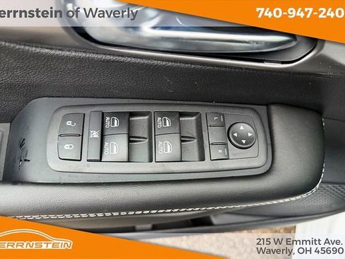 New 2026 Chrysler Pacifica Select image 14