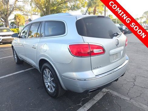 Used 2013 Buick Enclave Leather image 4