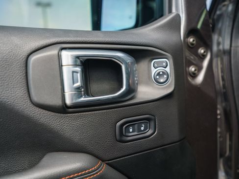 Used 2021 Jeep Gladiator Mojave AWD/4WD image 29