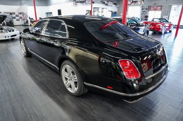 Used 2012 Bentley Mulsanne RWD image 3