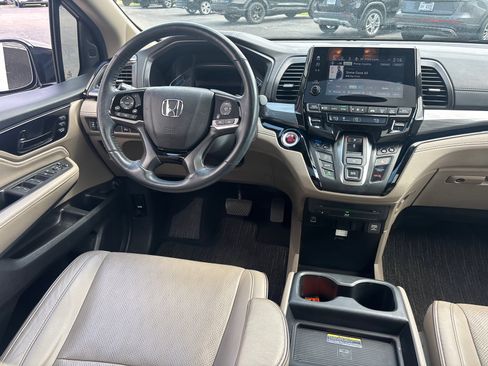 Used 2022 Honda Odyssey Elite image 32