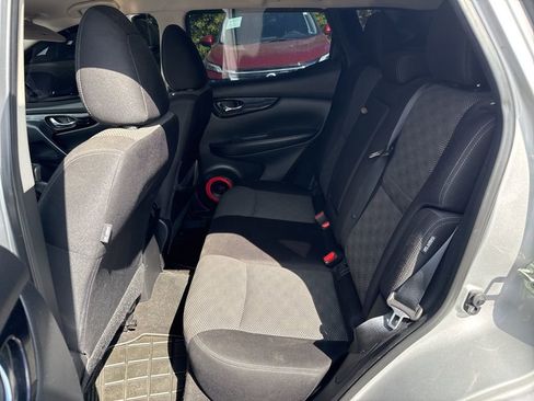 Used 2020 Nissan Rogue Sport SV w/ All-Weather Package image 6