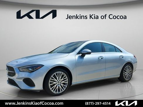 Used 2025 Mercedes-Benz CLA 250 image 9