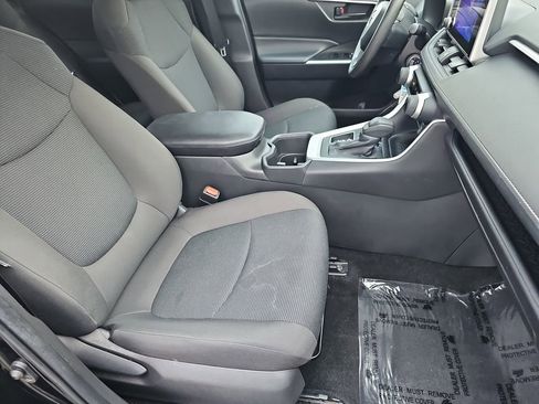 Used 2024 Toyota RAV4 LE image 12