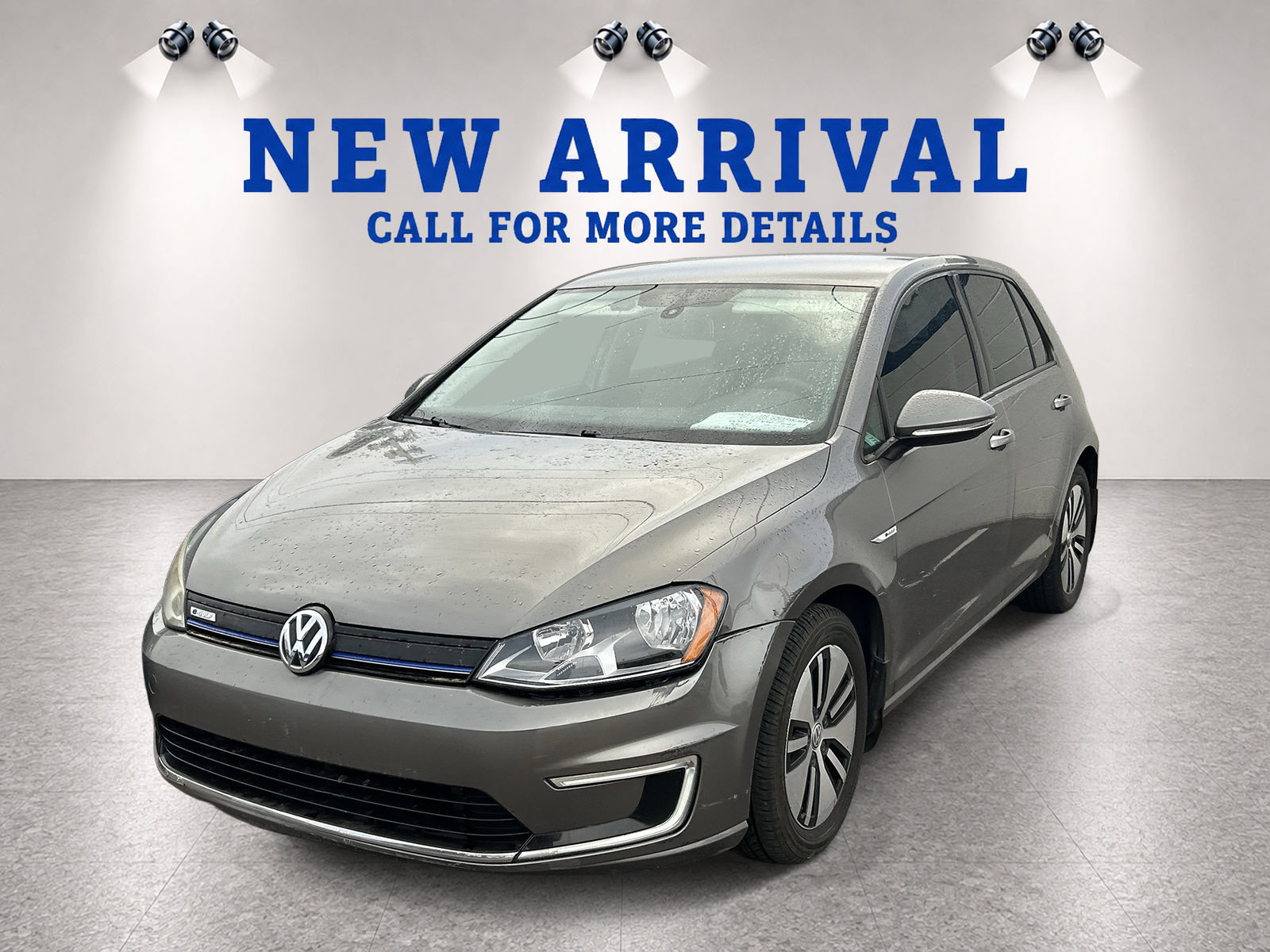 Used 2016 Volkswagen e-Golf SE w/ DC Fast Charging Package FWD image 2